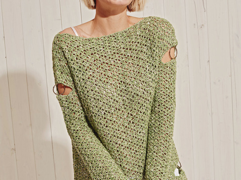Gehäkelter Langarmpulli mit raffinierten Cut-Outs