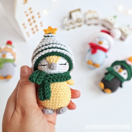 Christmas baby penguins crochet pattern