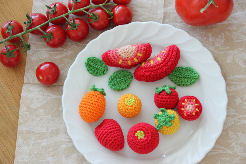 Häkelanleitung "Bunter Tomaten-Teller für die Kinderküche"