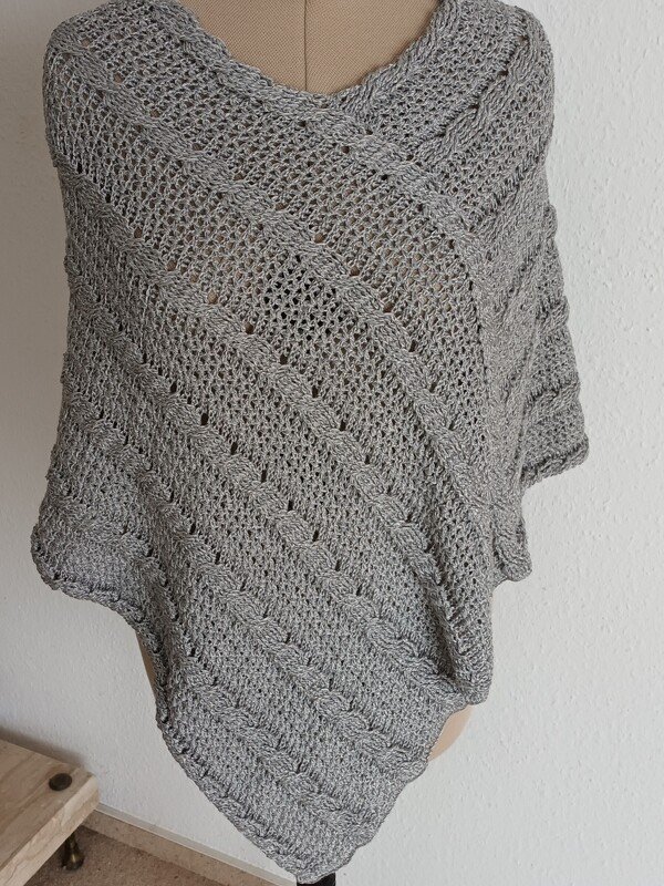 Häkelanleitung für den Poncho "Winterglow" - Bild 4