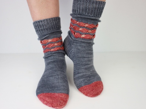 Knitting Pattern PDF textured socks with crossed stitches