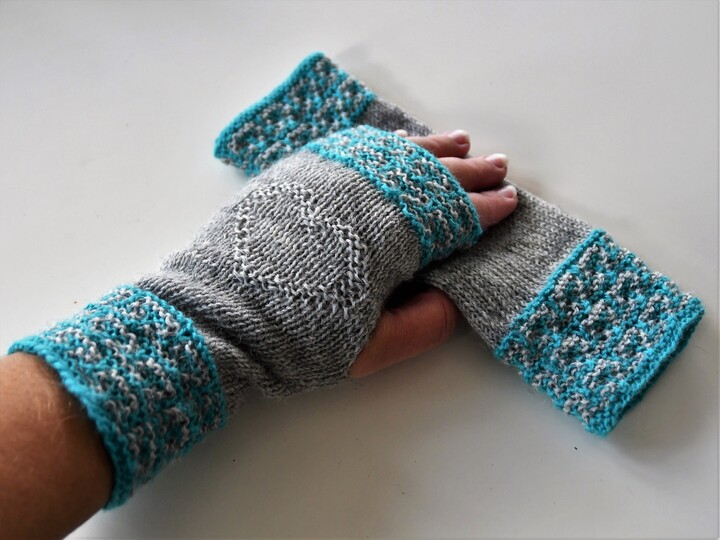 Strickanleitung Einfache Pulswärmer mit Herz - individuell anpassbar