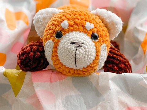 Häkelanleitung für den roten Panda Mochi