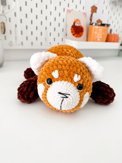 Häkelanleitung für den roten Panda Mochi