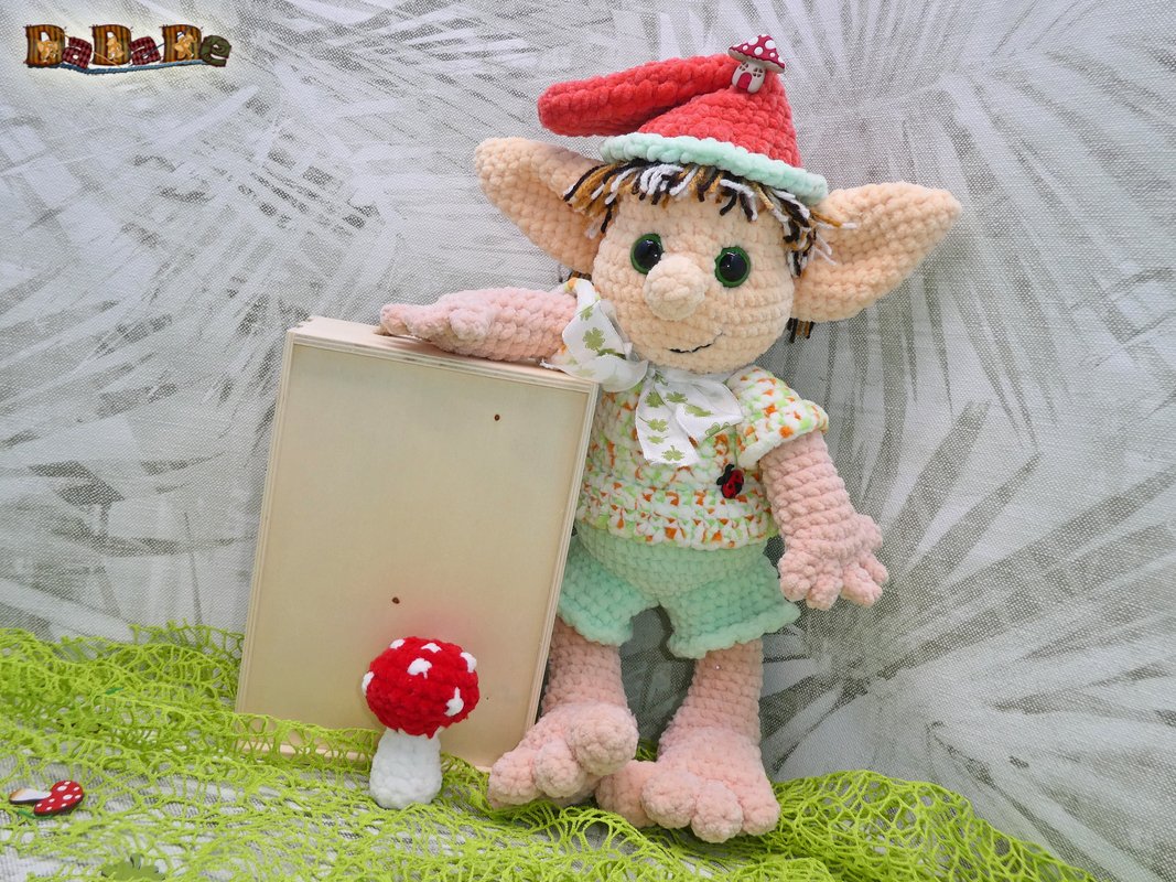 Glücks-Wichtel  Nils, Häkelanleitung von DaDaDe