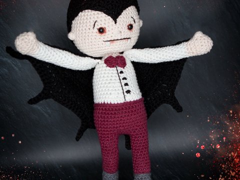 Darko Dracula - Häkelpuppe für Halloween