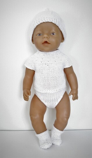 4-tlg. Basis-Kleidungs-Set für 42-44cm Babypuppen / Strickanleitung