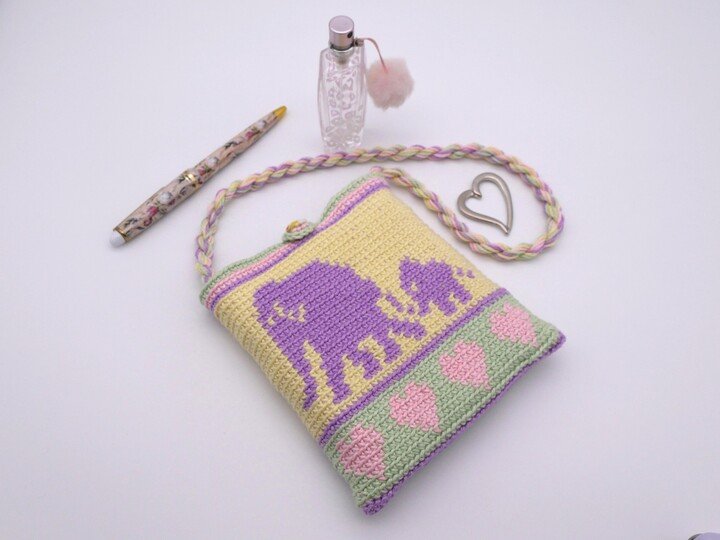 Häkelanleitung Täschchen mit Elefanten und Herzen