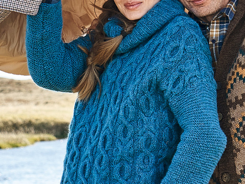 Rollkragenpulli im Zopfmuster