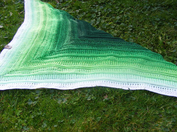 "Frerke" - Anleitung für ein Dreieckstuch in 3D-Optik