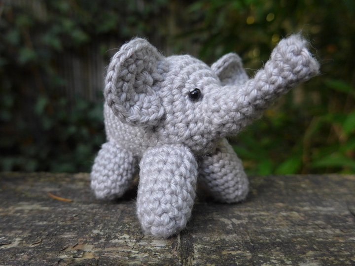 Elefanten häkeln, Anleitung in verschiedenen Größen