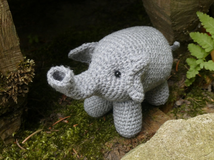 Elefanten häkeln, Anleitung in verschiedenen Größen