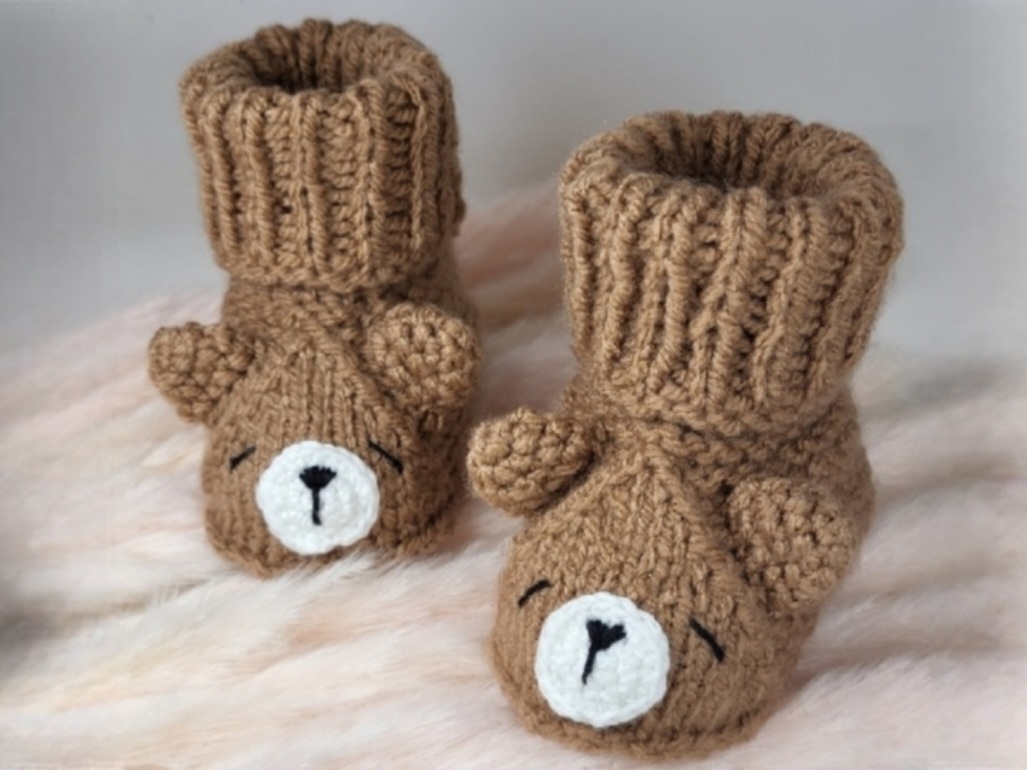 Strickanleitung Babyschühchen "Bärchen"
