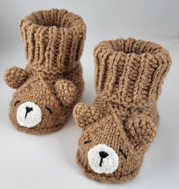 Strickanleitung Babyschühchen "Bärchen"