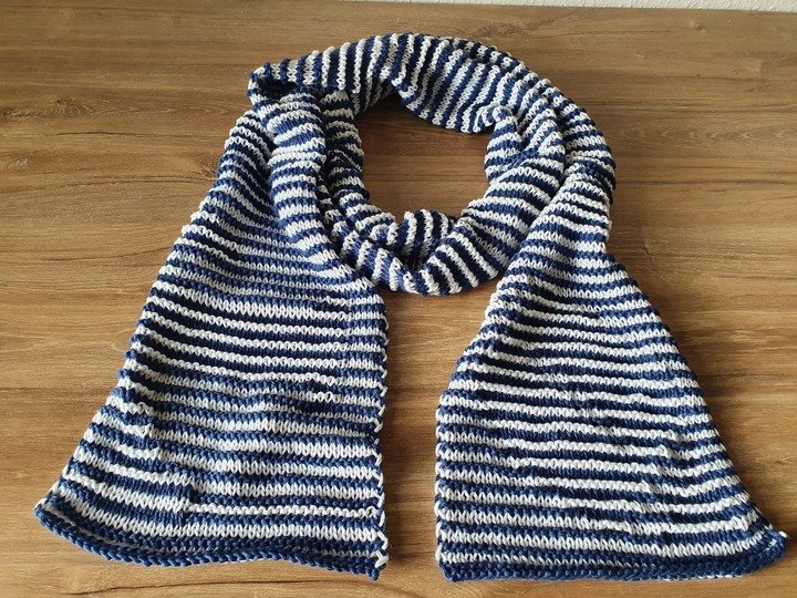 "Football" Schal, Schattenstricken, Illusionsstricken, Motivschal