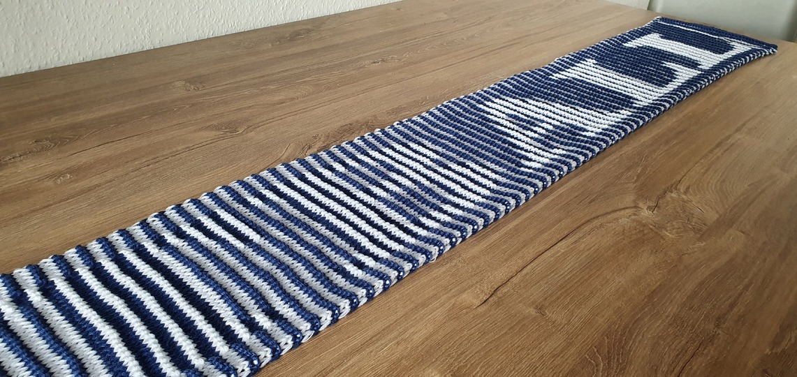 "Football", Shadow Knitting, Illusion Knitting, Motif Scarf