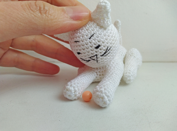 Crochet White cat, amigurumi kitten, snowcat