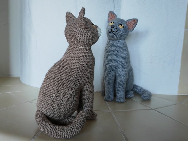 Katze sitzend - Häkelanleitung von NiggyArts