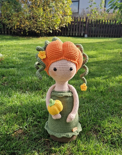 Blumenkind Karla Kürbis XXL - Häkelanleitung