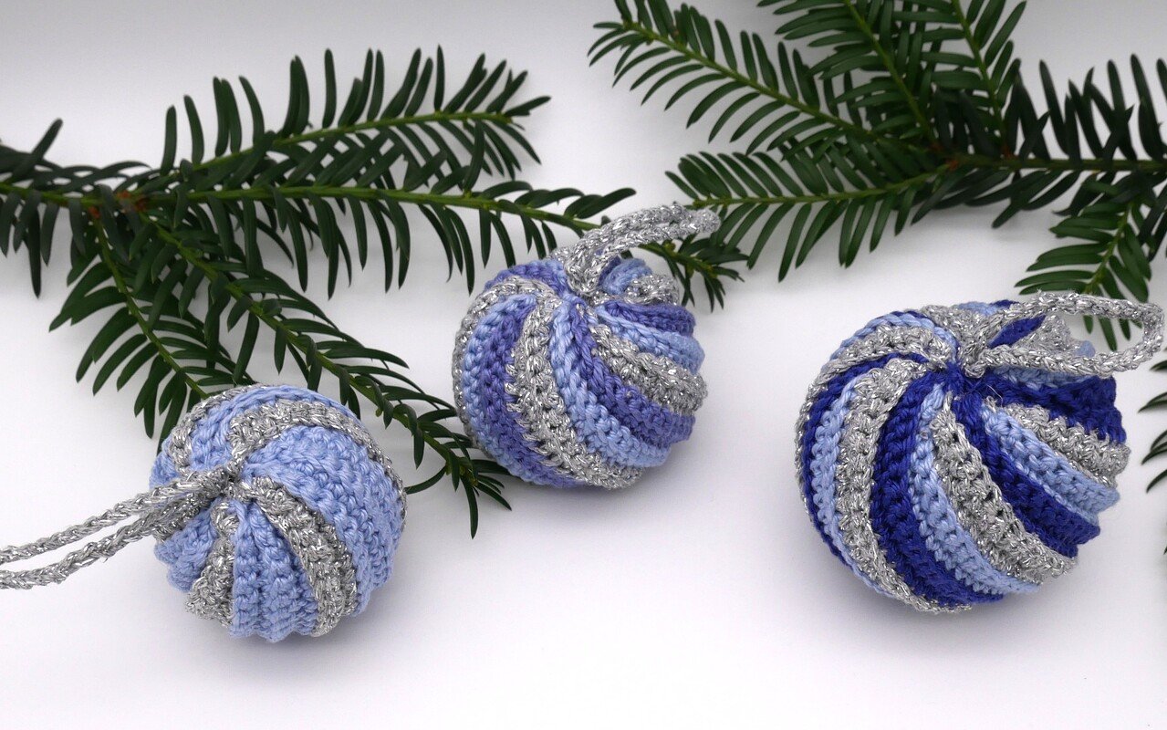 Häkelanleitung für zauberhafte Weihnachtskugeln - Bild 4