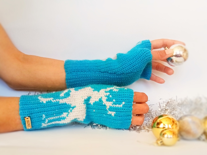 Fingerless Gloves - Christmas deer. Crochet pattern