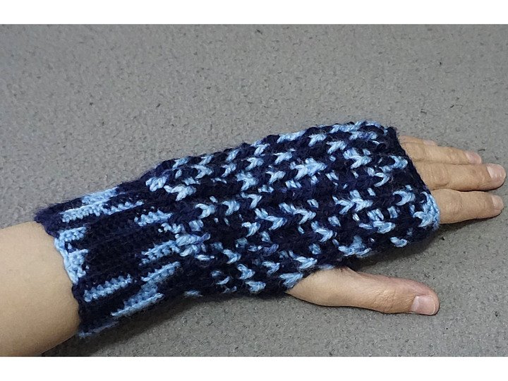 Häkelanleitung für Armstulpen - Perfekt angepasst an deine Hände!