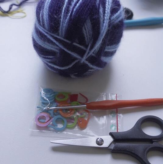 Häkelanleitung für Armstulpen - Perfekt angepasst an deine Hände!