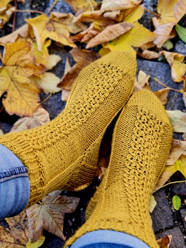 Strickanleitung Socken Zugani - Größe 36-43