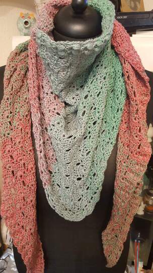 Häkelanleitung Tuch Caitlen