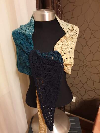 Häkelanleitung Tuch Caitlen