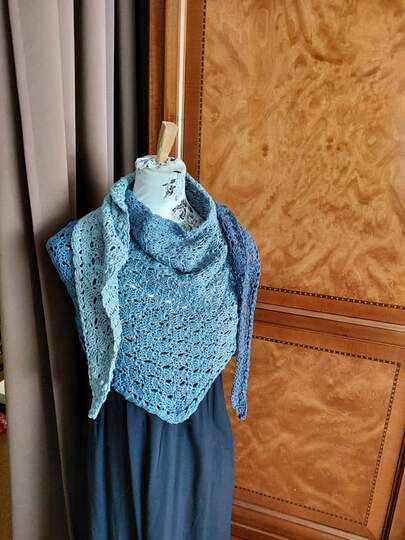 Häkelanleitung Tuch Caitlen