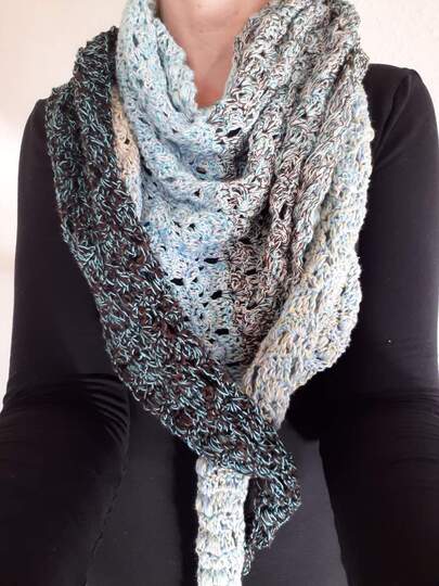 Häkelanleitung Tuch Caitlen