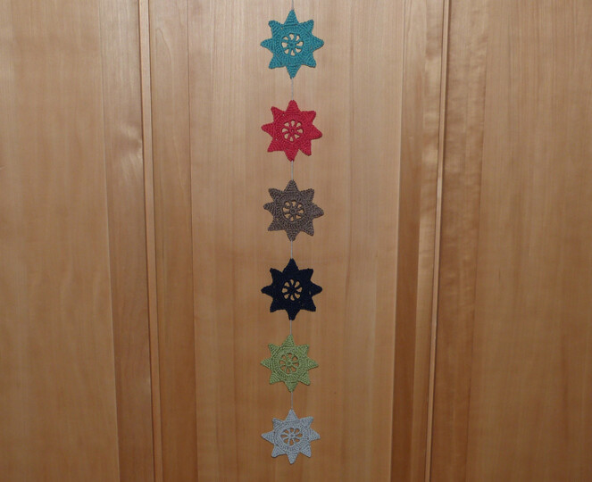 H&auml;kelanleitung f&uuml;r eine vielseitige, dekorative Sternengirlande