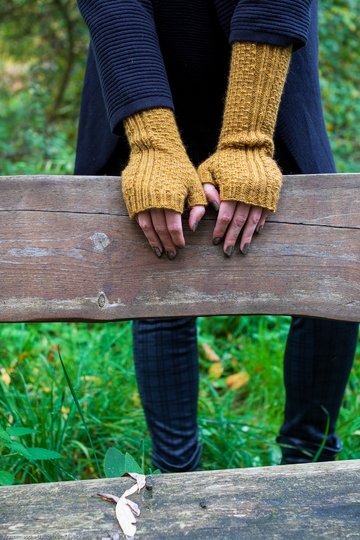 Plan B Strickanleitung für kuschelig warme Stulpen.