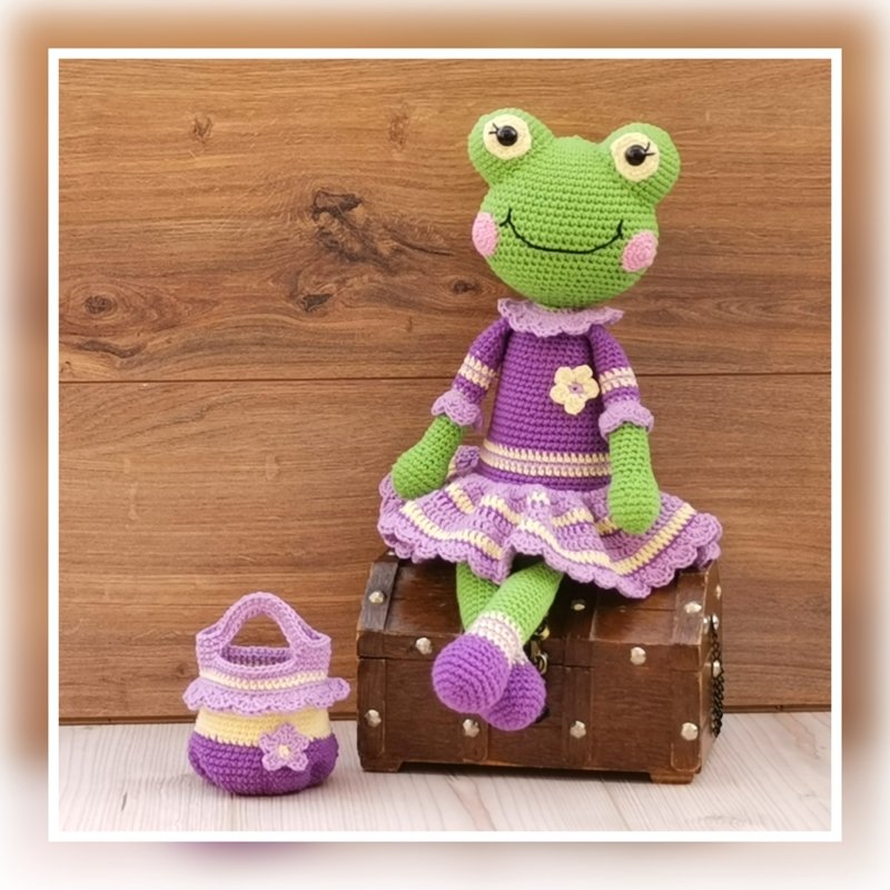 Frida - Crochetpattern Shelf Sitter Frog - Image 3