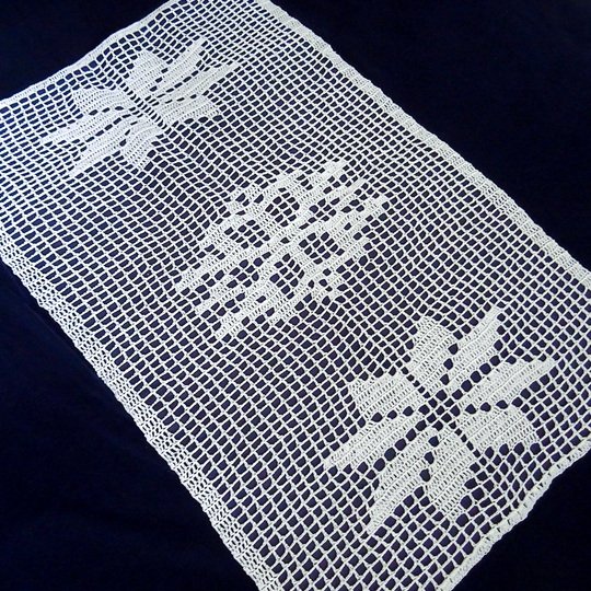 Tischläufer Schneeflocke häkeln