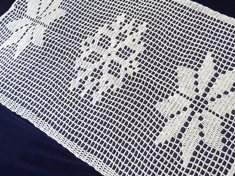 Tischläufer Schneeflocke häkeln