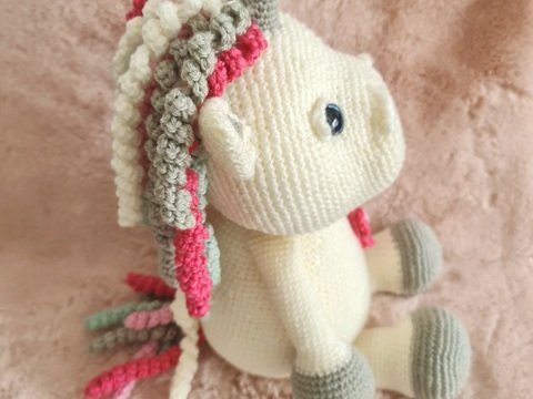 Häkelanleitung Flauschi das Einhorn