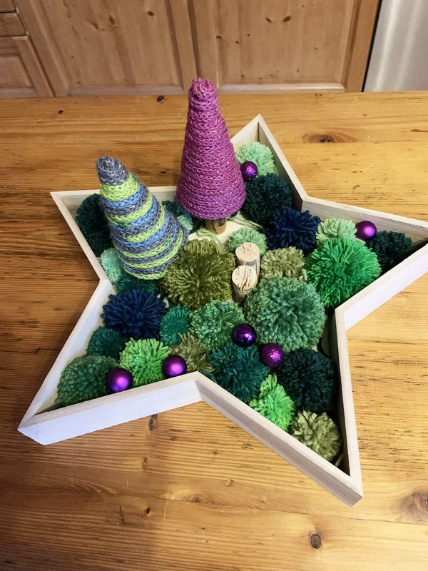 Sternentablett mit Weihnachtsdekoration - Bild 4