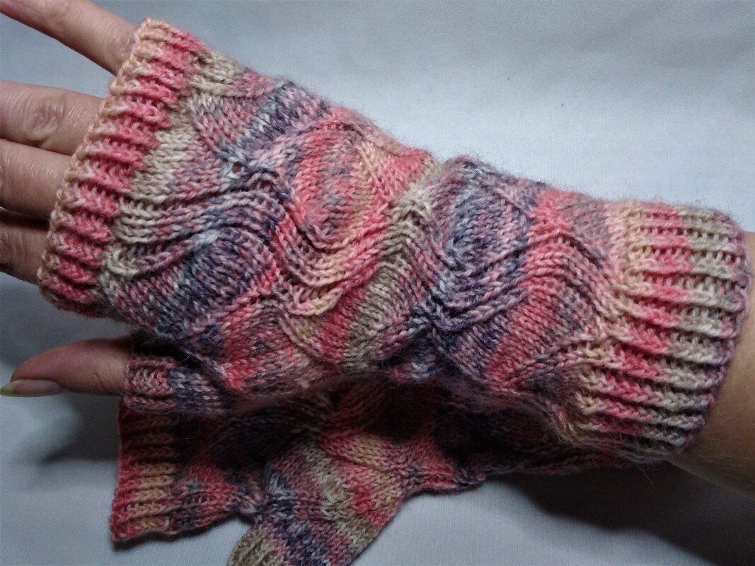 Handstulpen "Nuria" , 3 Größen