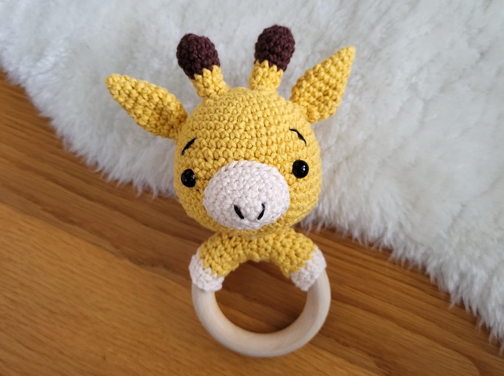 Häkelanleitung Rassel Giraffe