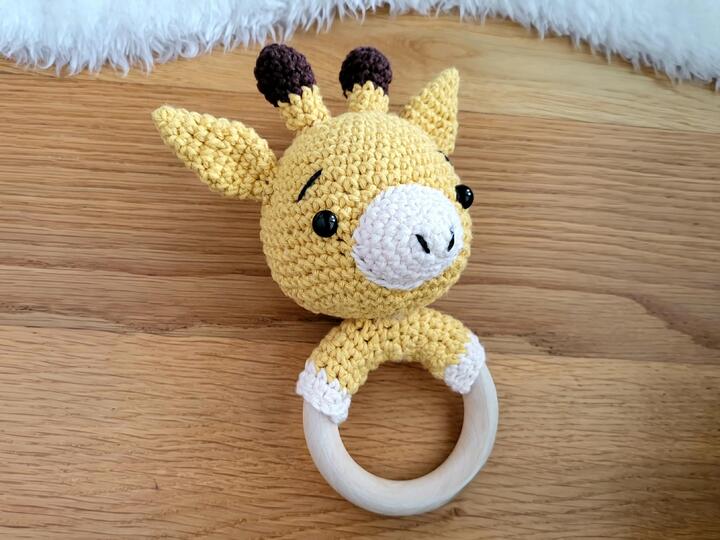 Häkelanleitung Rassel Giraffe