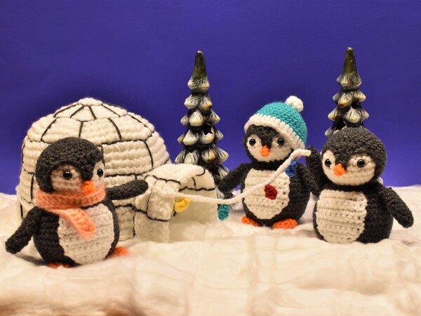 Penguin party at Igloo • crochet pattern • amigurumi PDF [english german]