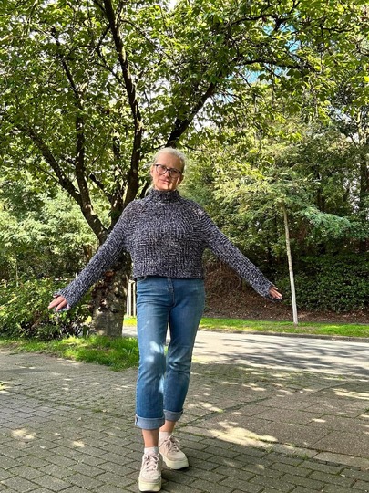 Rollkragenpullover/Kleid Stairways, Häkelanleitung