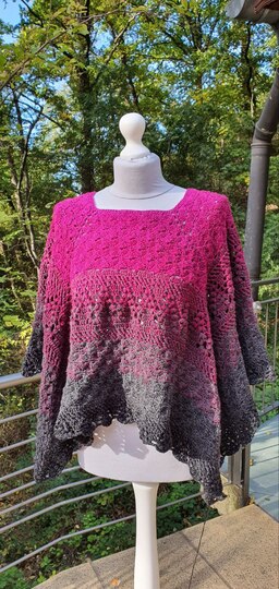 Häkelanleitung Puschel Poncho