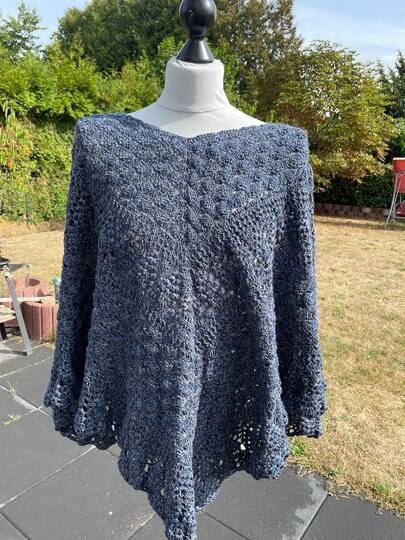 Häkelanleitung Puschel Poncho