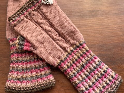 Fingerlose Handschuhe mit Daumen im Alpendesign