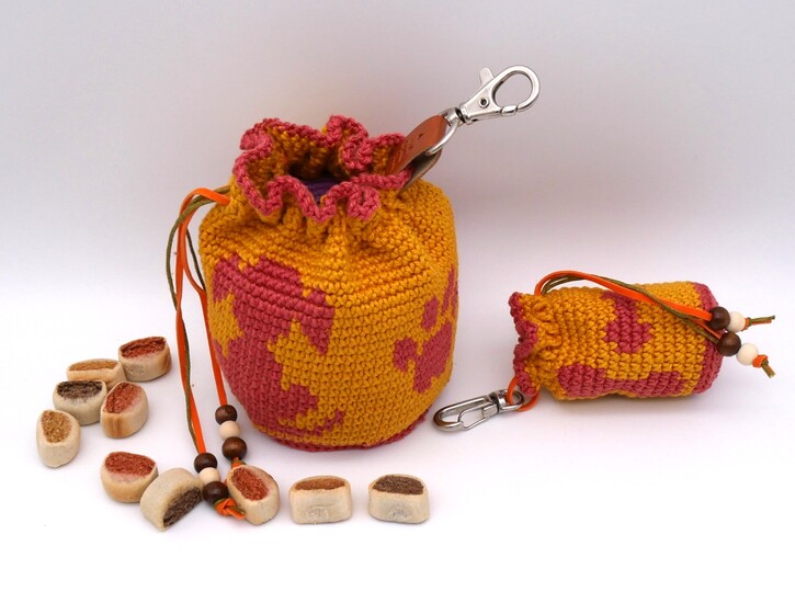 Häkelanleitung Leckerlibeutel und Kotsäckchen Spender