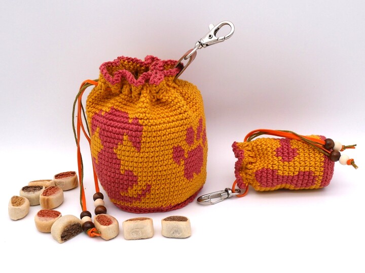 Häkelanleitung Leckerlibeutel und Kotsäckchen Spender