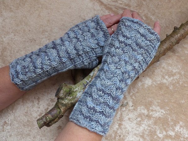 Strickanleitung Stulpen Curola - fingerlose Handschuhe
